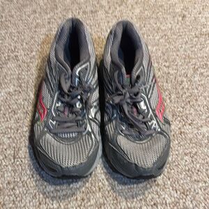 Saucony Gray Running Shoes